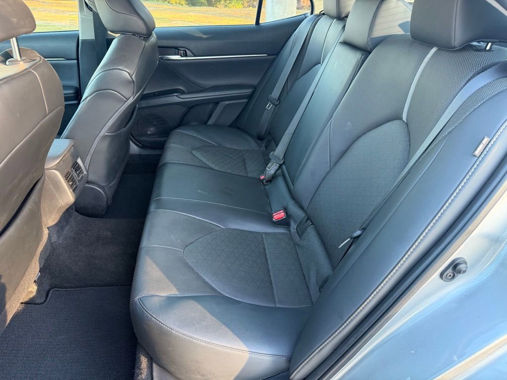 Used 2020 Toyota Camry XSE image 13