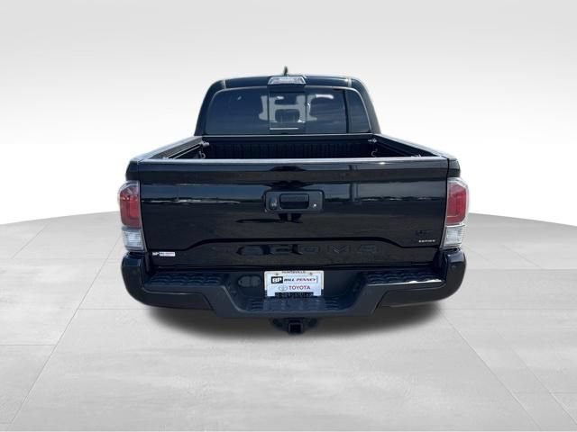 Used 2022 Toyota Tacoma TRD Off-Road w/ Technology Package RWD image 4