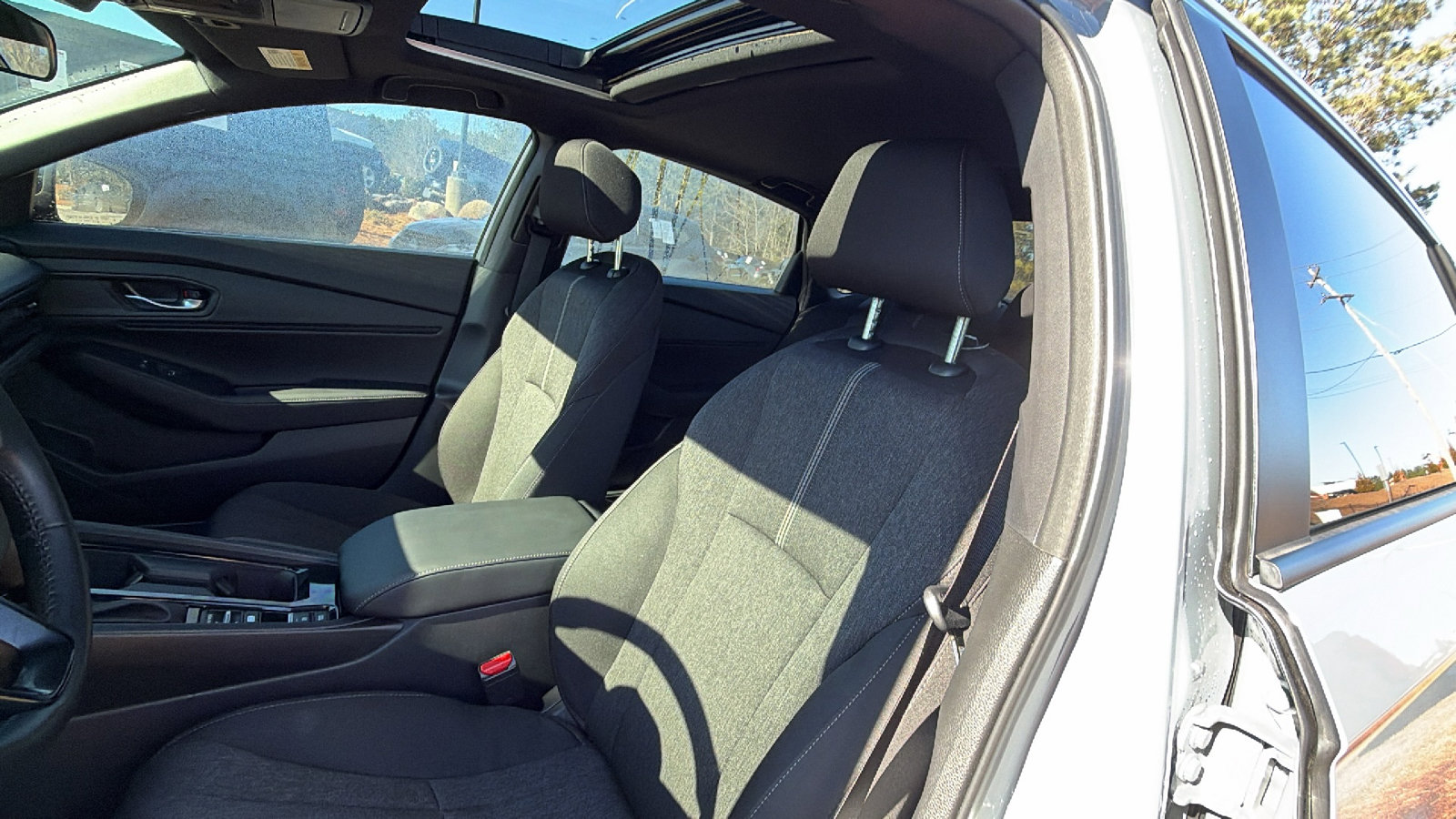 Used 2025 Honda Accord Sport image 17