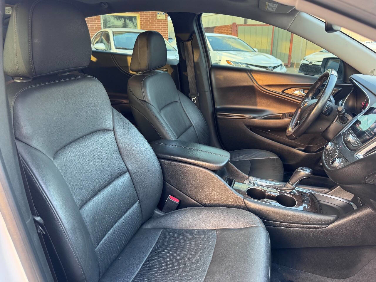 Used 2019 Chevrolet Malibu Premier w/ Sun and Wheel Package image 19