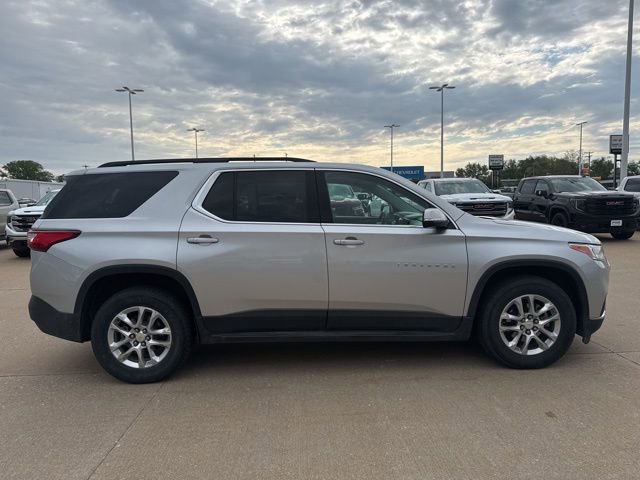 Used 2019 Chevrolet Traverse LT w/ LPO, Floor Liner Package AWD/4WD image 2