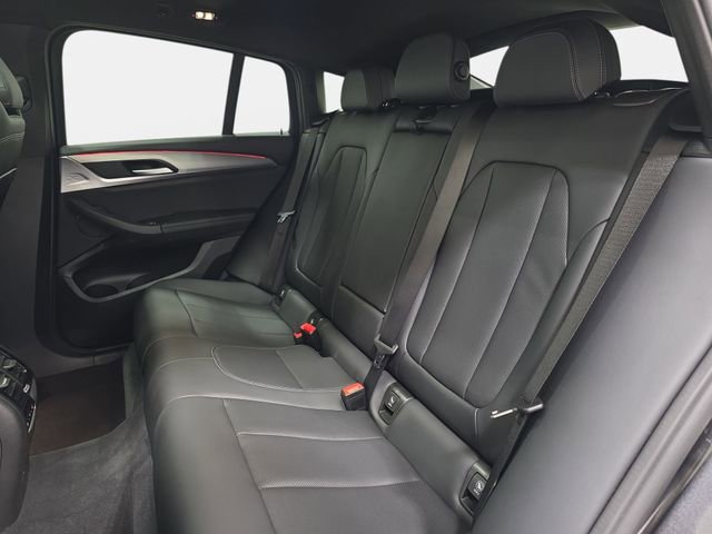 Certified 2025 BMW X4 xDrive30i image 11