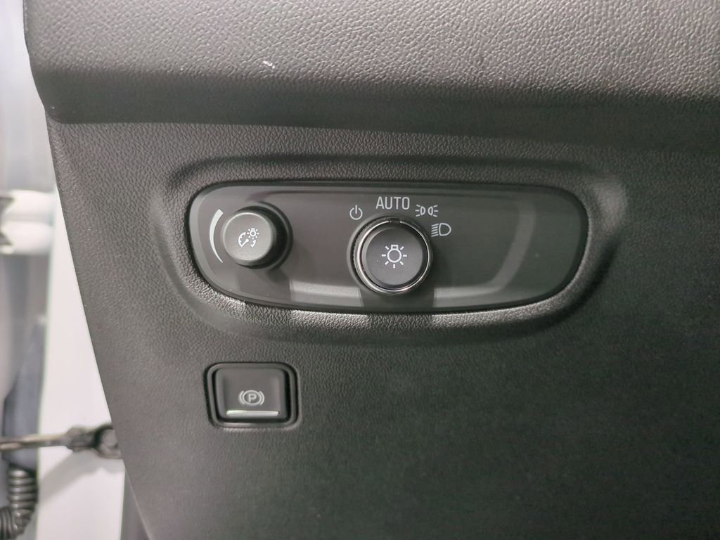 Used 2022 GMC Terrain SLE w/ Driver Convenience Package image 35