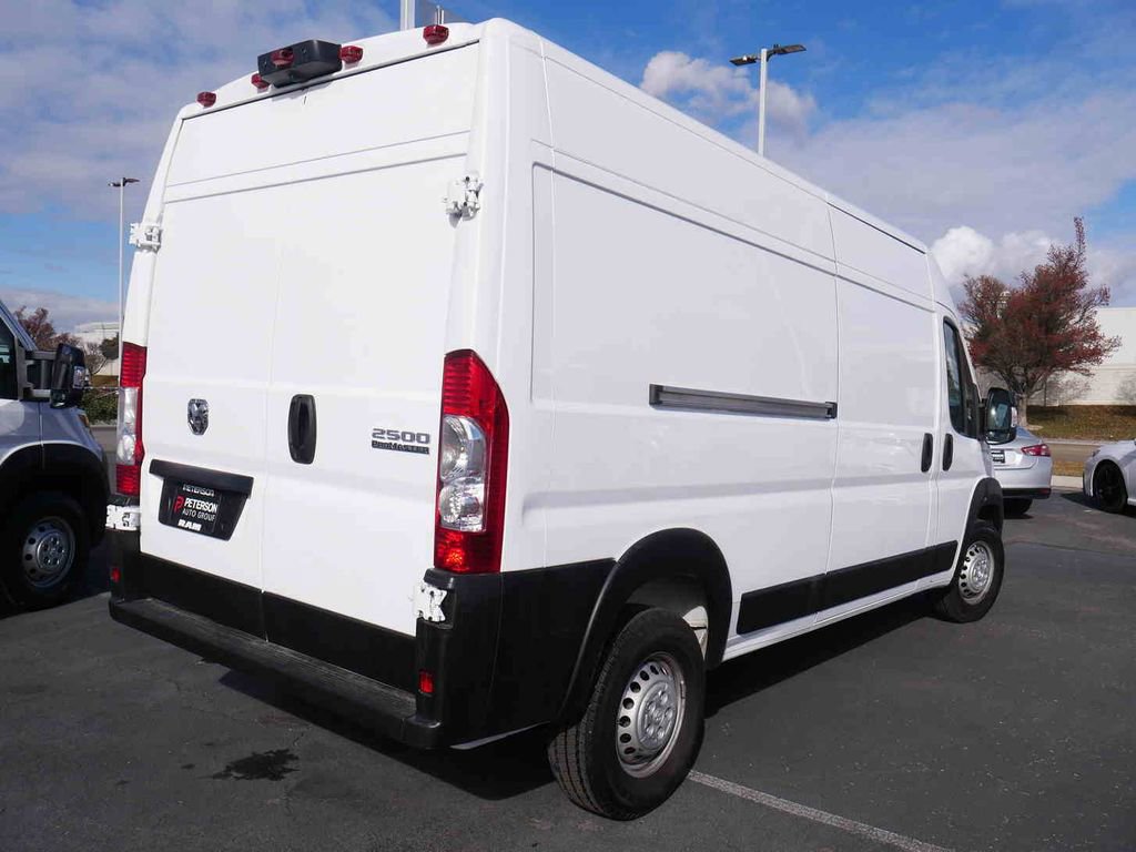 Used 2025 RAM ProMaster 2500 w/ Convenience Group image 9