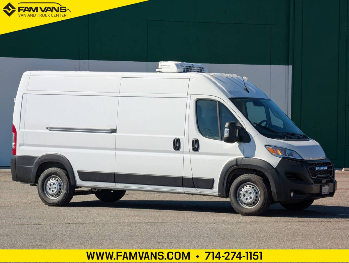 Used 2025 RAM ProMaster 3500 w/ Convenience Group FWD image 1