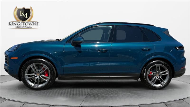 Used 2025 Porsche Cayenne S w/ Premium Package Plus AWD/4WD image 2