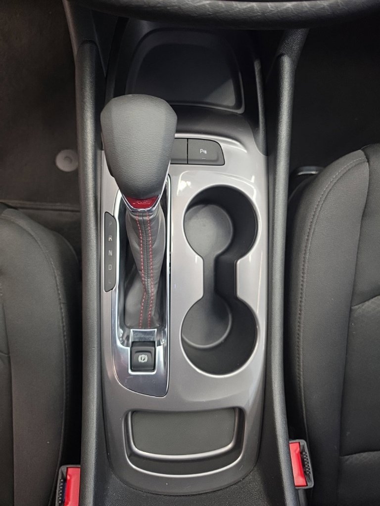 Used 2025 Chevrolet Malibu RS FWD image 28