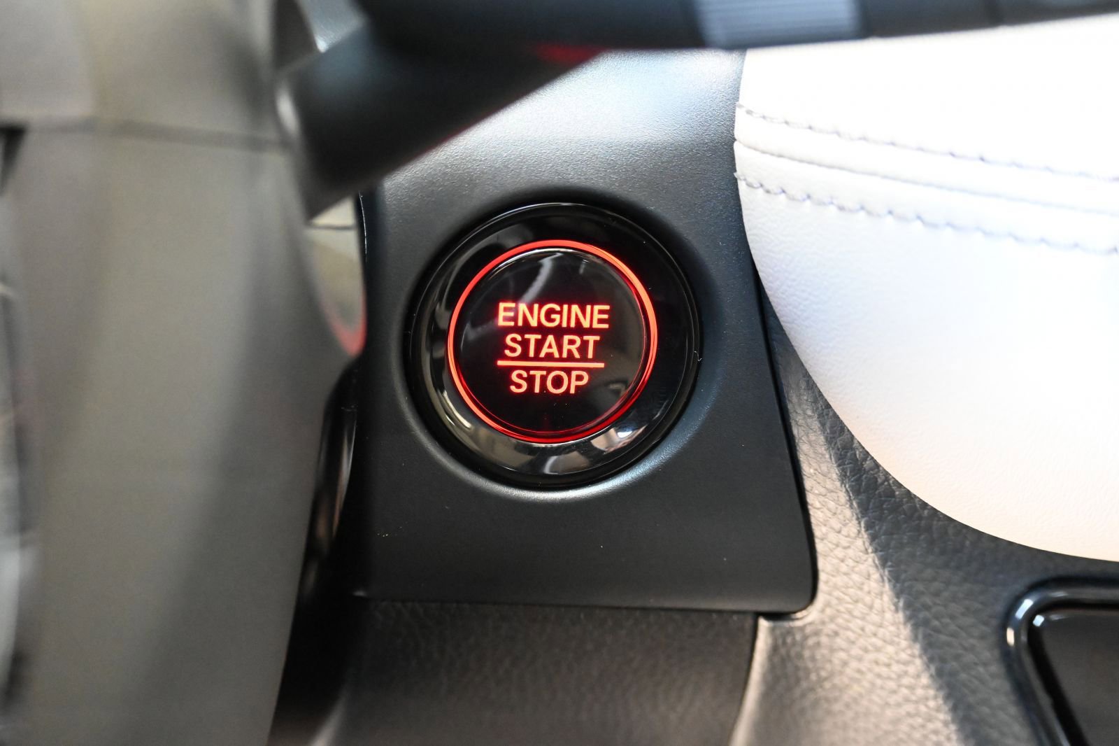 New 2026 Honda HR-V EX-L image 32