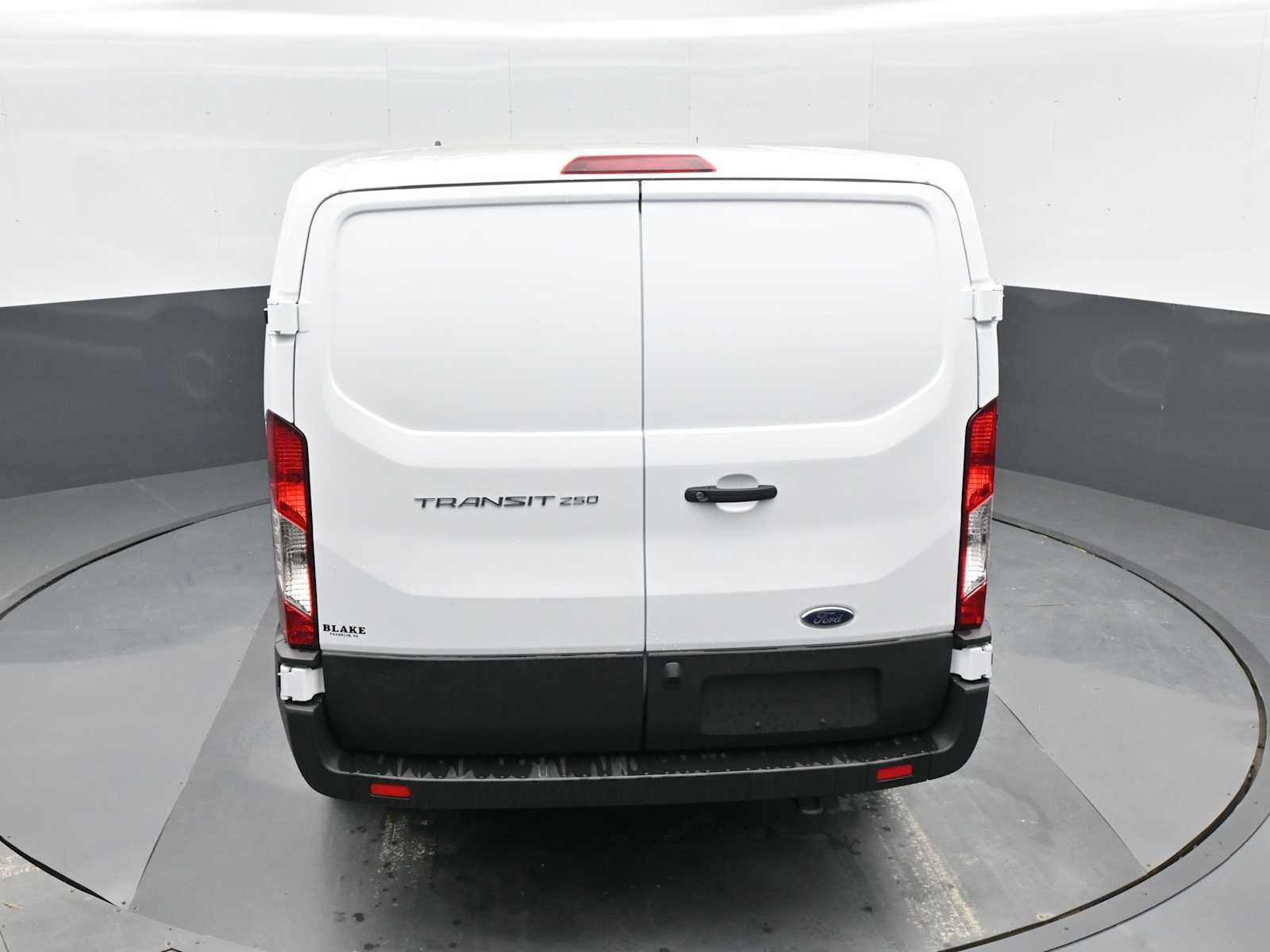New 2024 Ford Transit 250 148 Medium Roof image 27