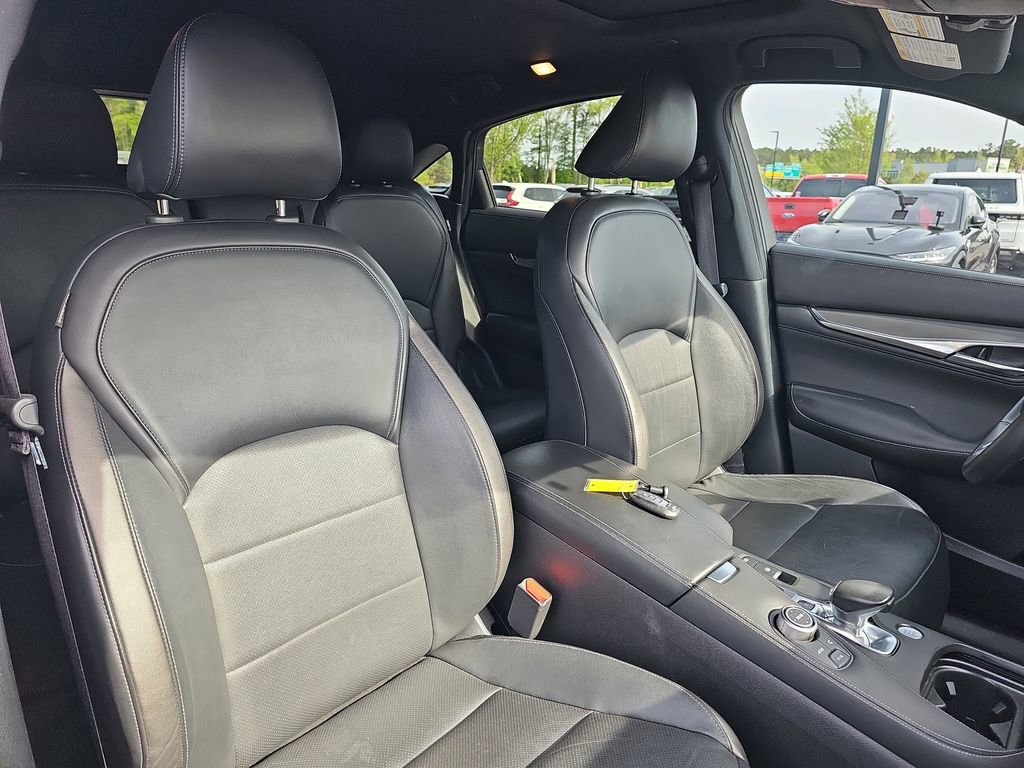 Used 2023 INFINITI QX55 Luxe w/ Cargo Package image 13