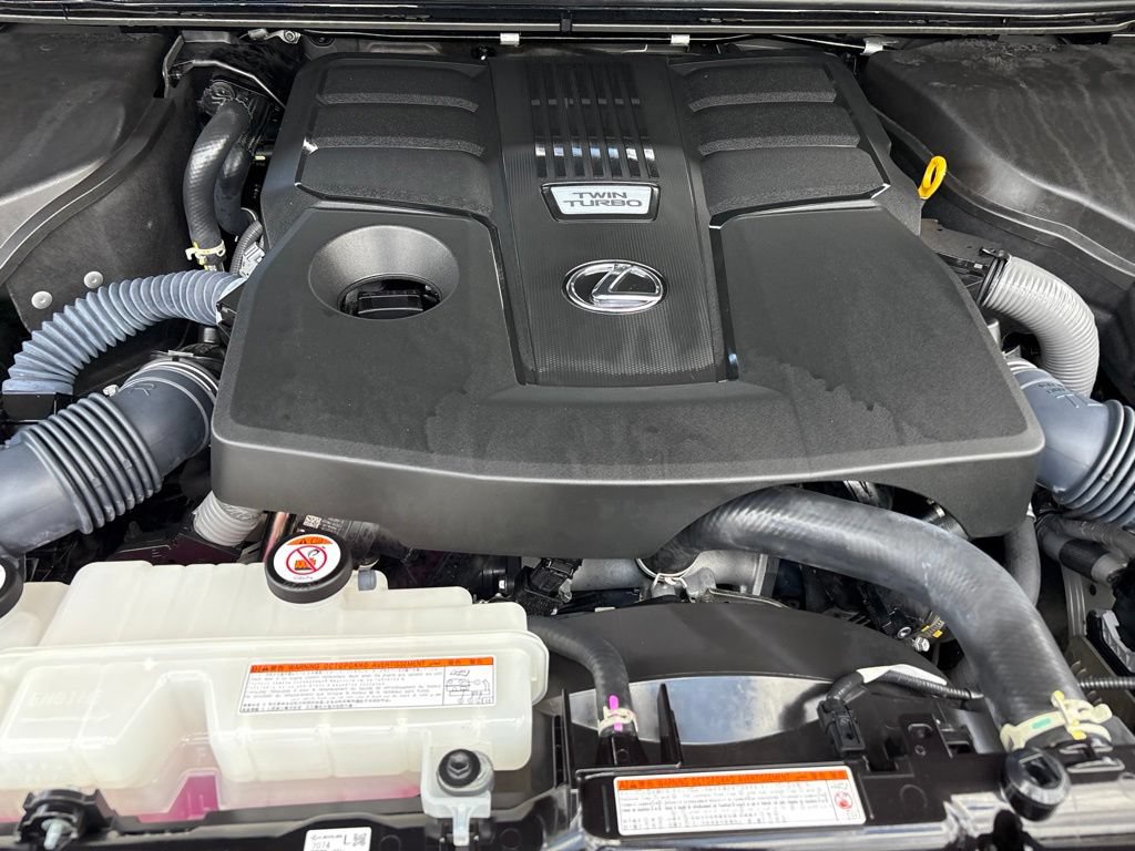 Certified 2024 Lexus GX 550 w/ Cold Area Package AWD/4WD image 11