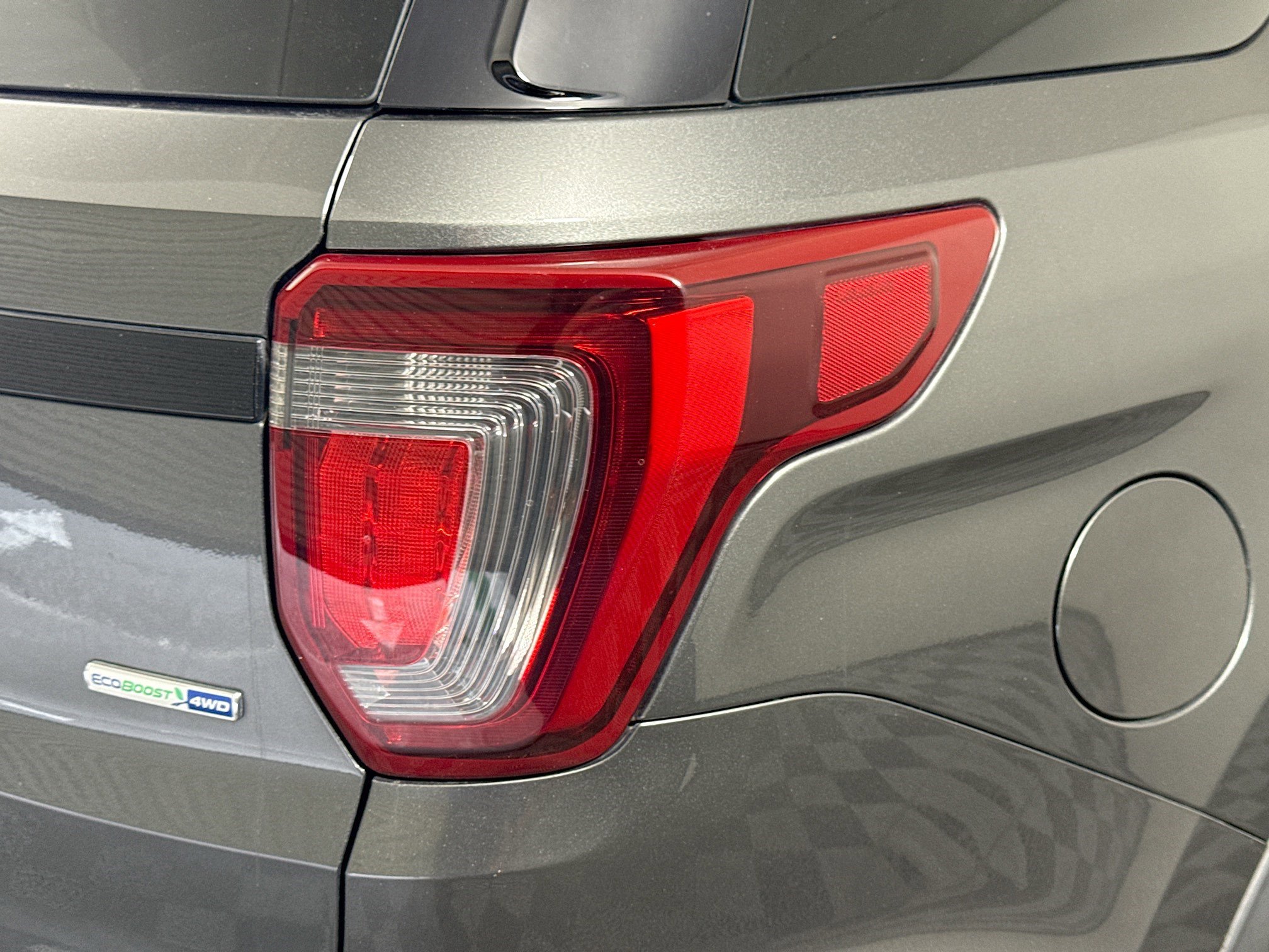 Used 2017 Ford Explorer Sport AWD/4WD image 34