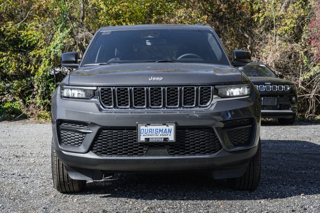 New 2025 Jeep Grand Cherokee Laredo X w/ Luxury Tech Group I image 2