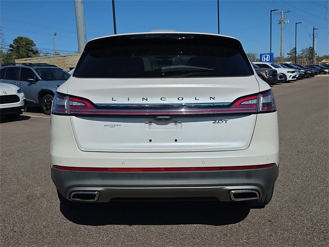 Used 2019 Lincoln Nautilus Select image 4