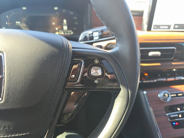 Used 2023 Lincoln Aviator Reserve w/ Equipment Group 201A image 20