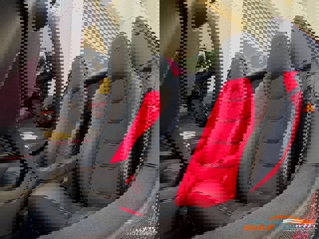 Used 2015 McLaren 650S Spider image 23