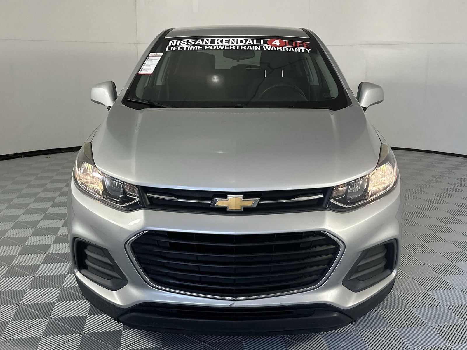 Used 2021 Chevrolet Trax LS w/ Tint and Cruise Package image 3