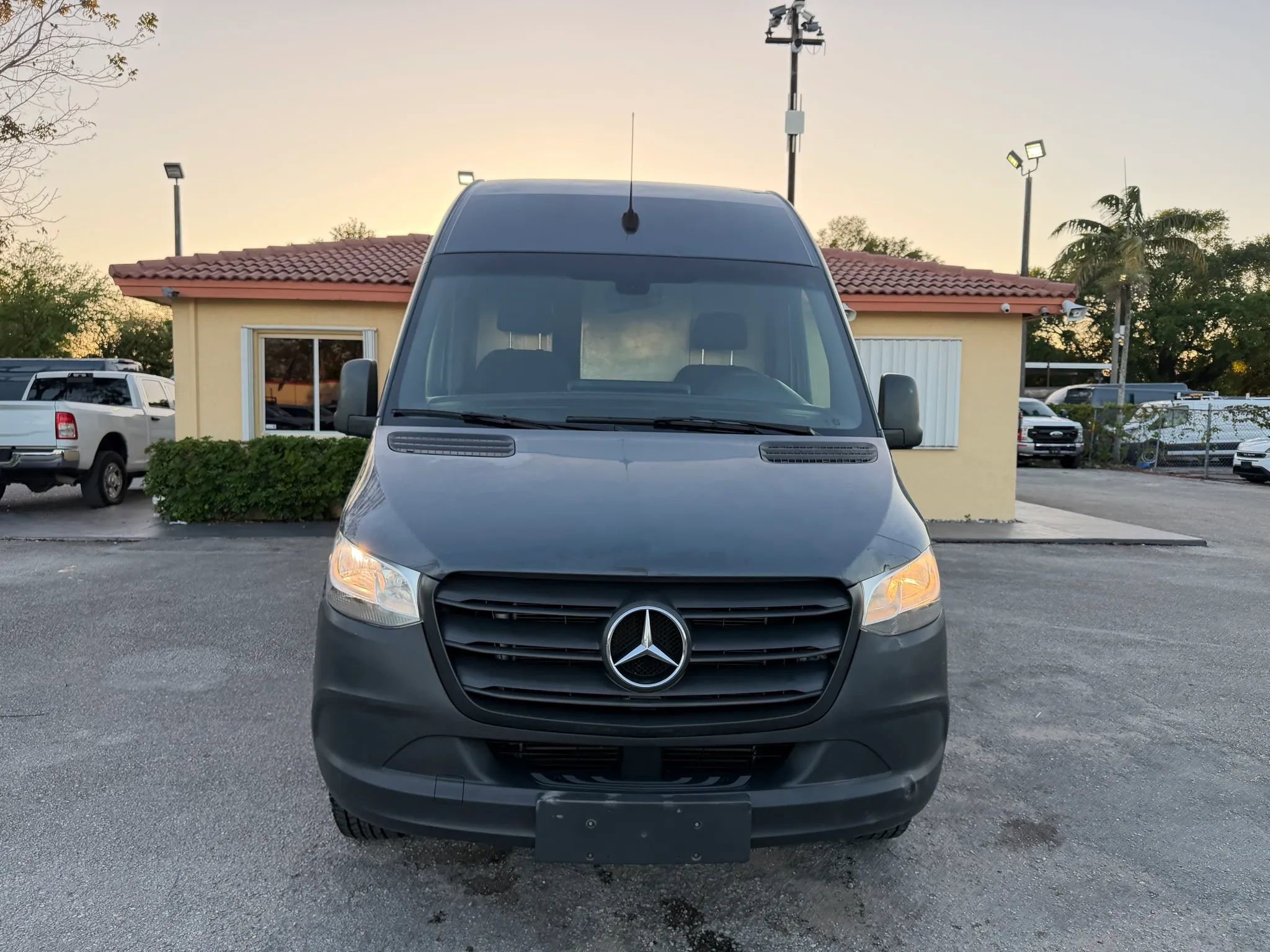 Used 2019 Mercedes-Benz Sprinter 144 image 12