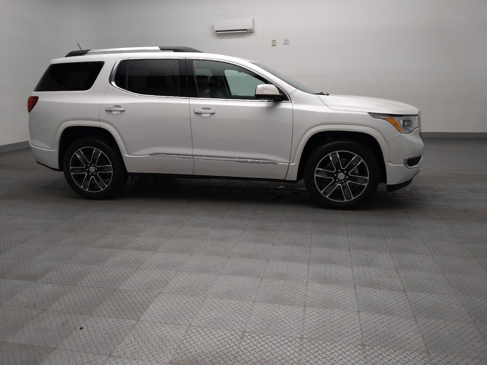 Used 2019 GMC Acadia Denali w/ Technology Package AWD/4WD image 11