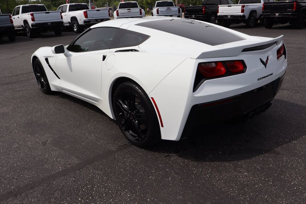 Used 2016 Chevrolet Corvette Stingray Coupe w/ 2LT Preferred Equipment Group RWD image 3