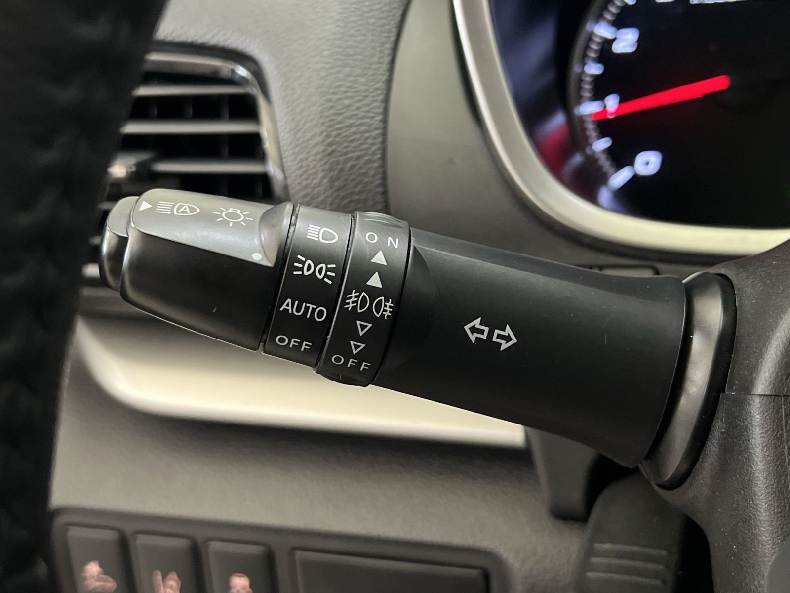Used 2024 Mitsubishi Eclipse Cross SE AWD/4WD image 34