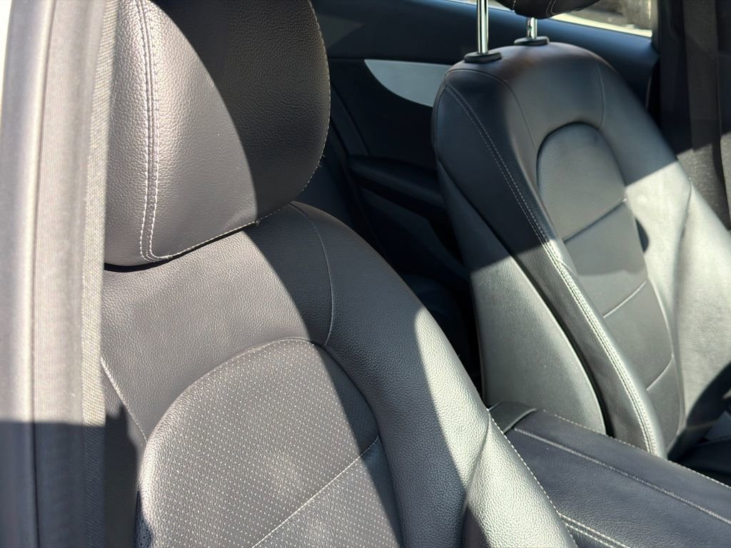 Used 2018 Mercedes-Benz C 300 4MATIC Sedan image 8