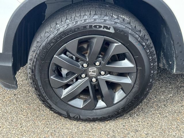 Used 2024 Honda Ridgeline Sport image 2