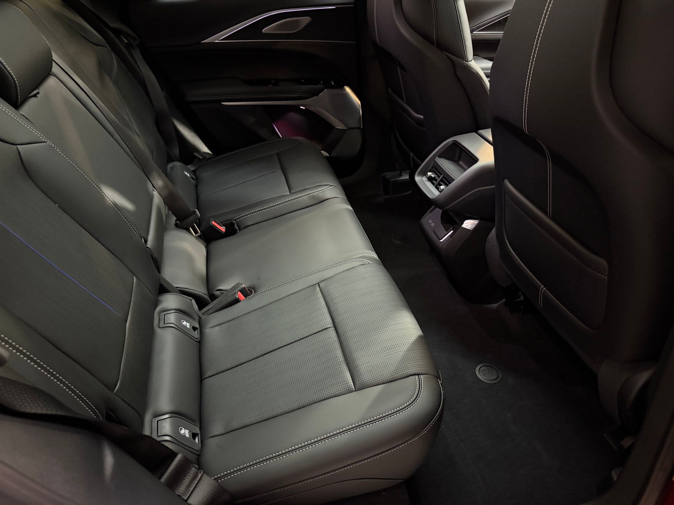 New 2025 Cadillac Lyriq Sport image 50