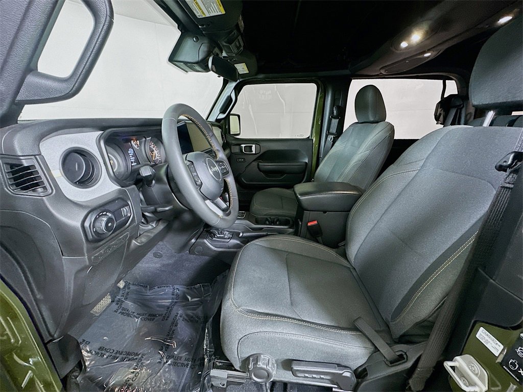 Used 2024 Jeep Wrangler Sport S image 15