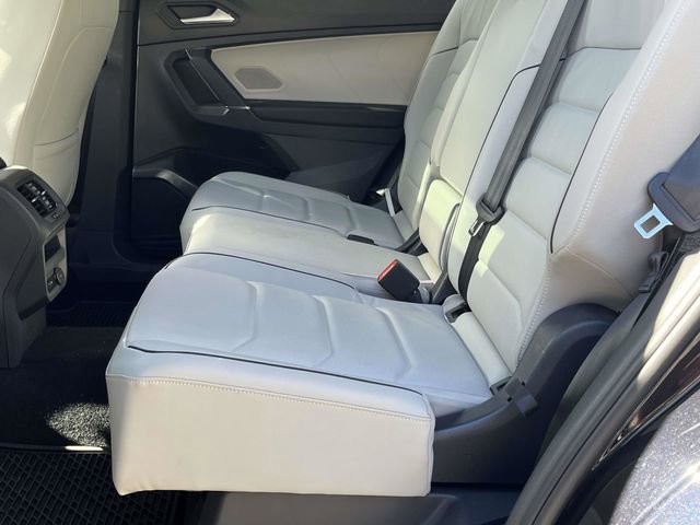 Used 2020 Volkswagen Tiguan SEL Premium R-Line w/ 3rd Row Seat Package image 16