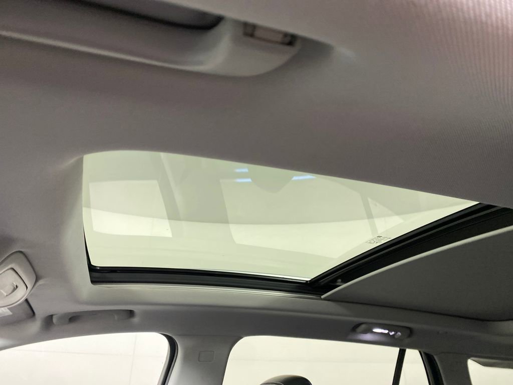 Used 2022 GMC Terrain SLT image 10