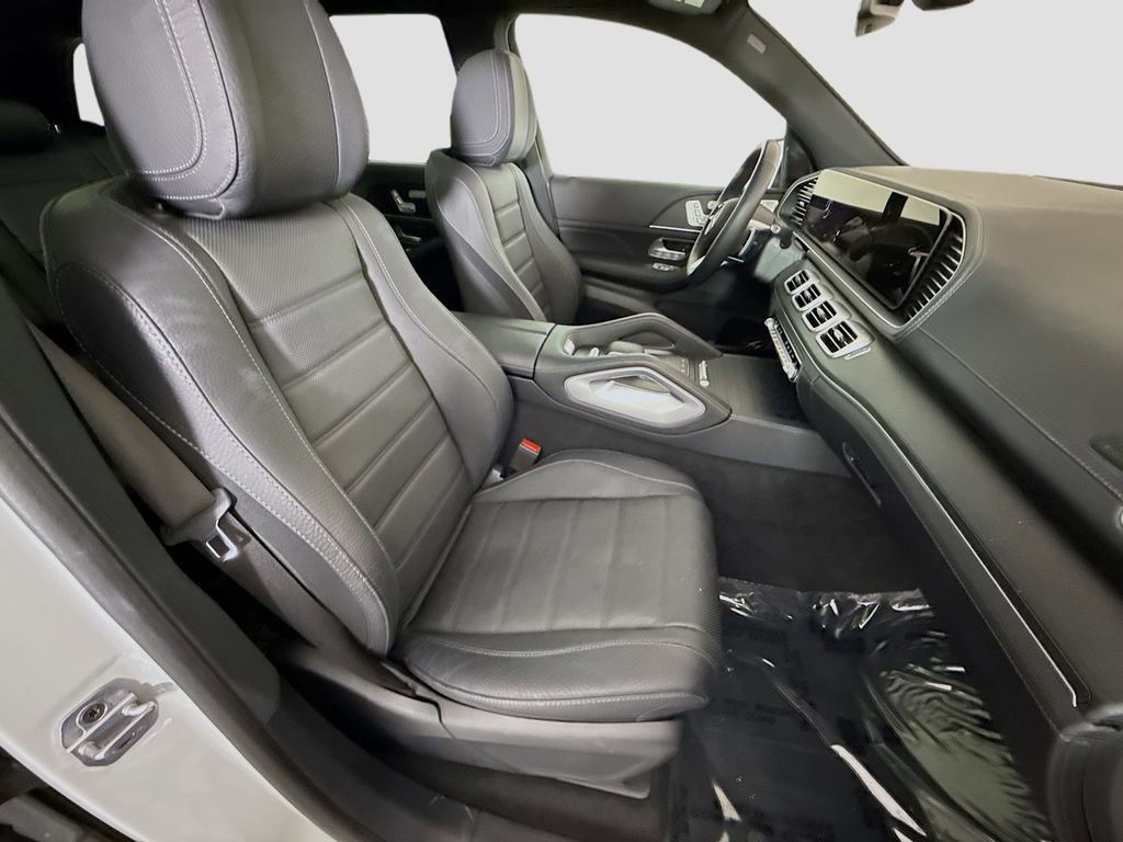 Used 2024 Mercedes-Benz GLS 450 4MATIC image 31