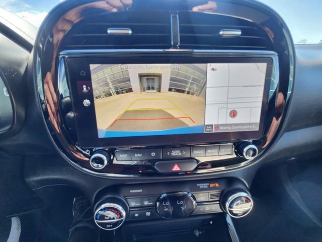 Used 2023 Kia Soul GT-Line FWD image 19