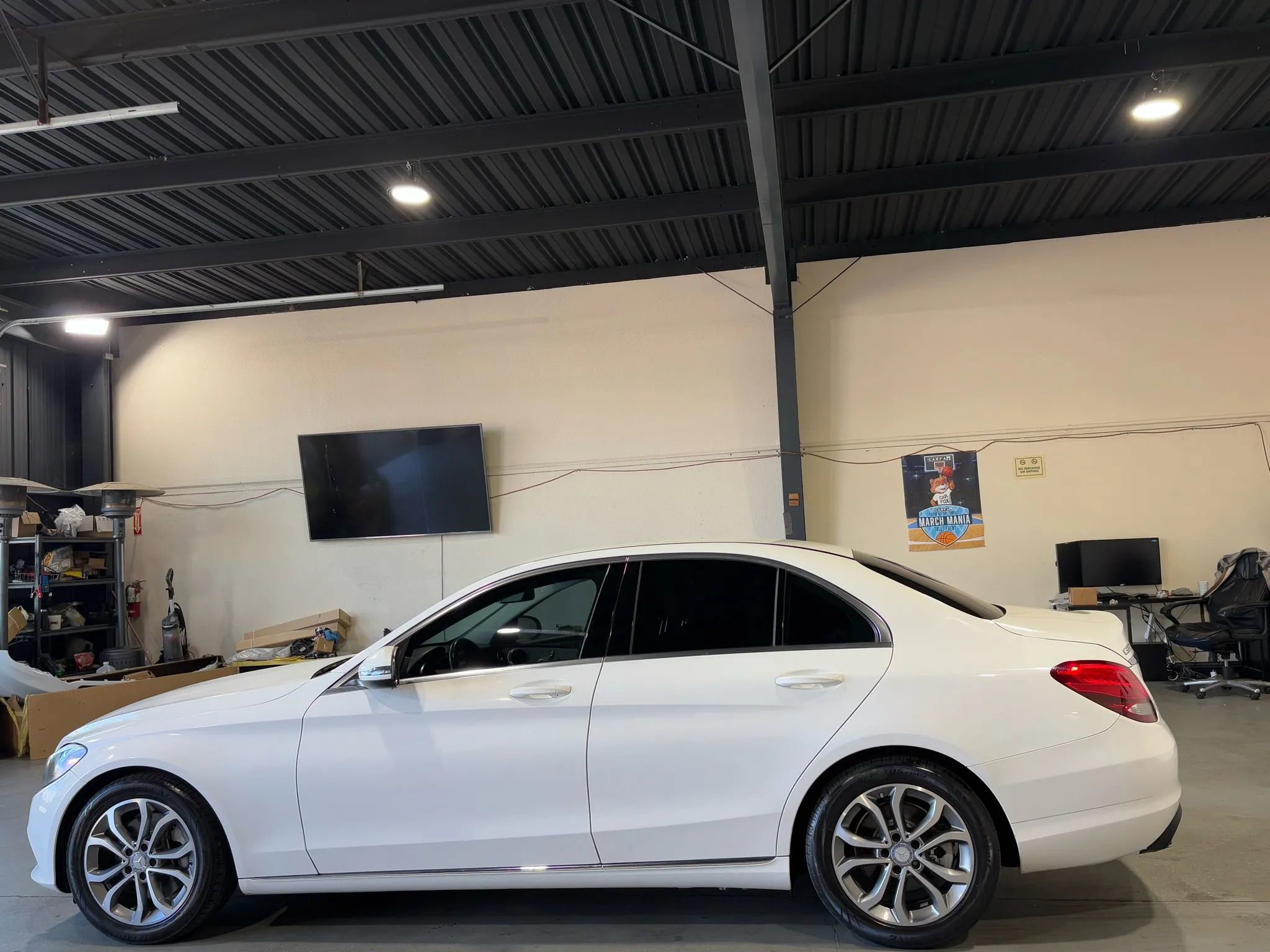 Used 2017 Mercedes-Benz C 300 Sedan image 5