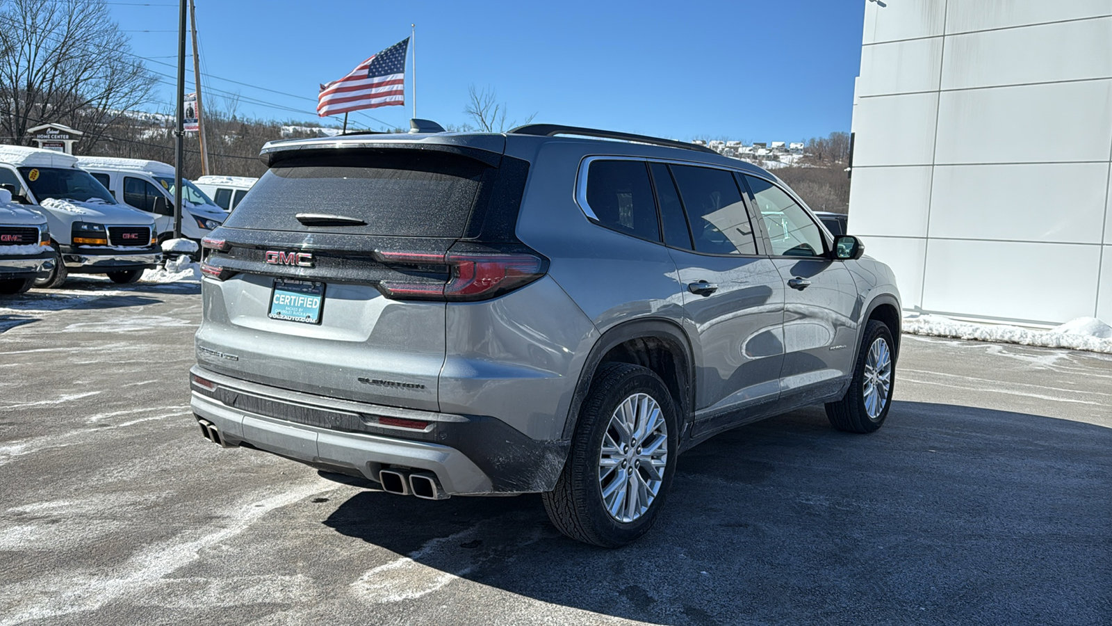 Used 2025 GMC Acadia Elevation w/ Elevation Premium Package AWD/4WD image 4