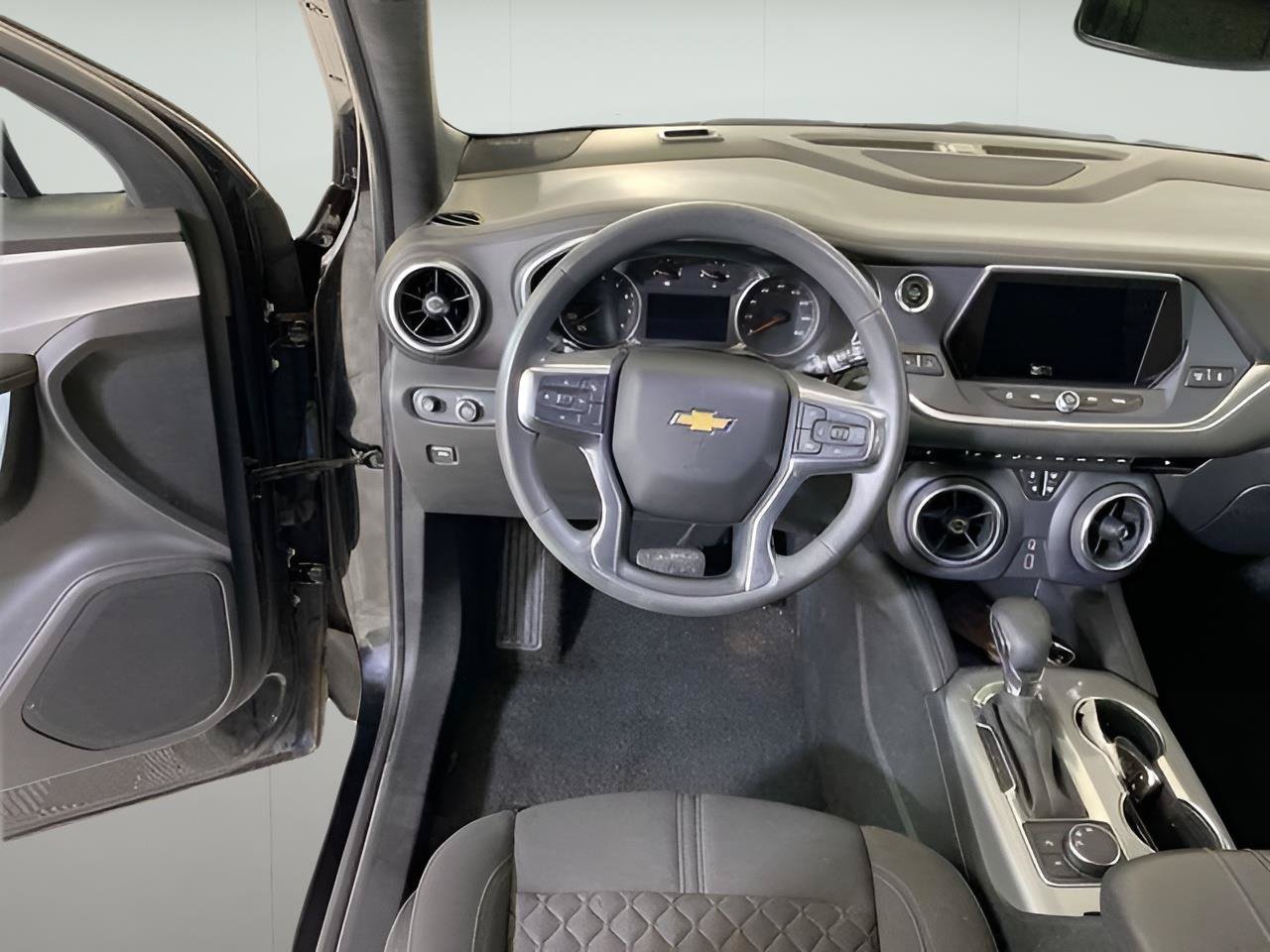 Used 2021 Chevrolet Blazer LT FWD image 37