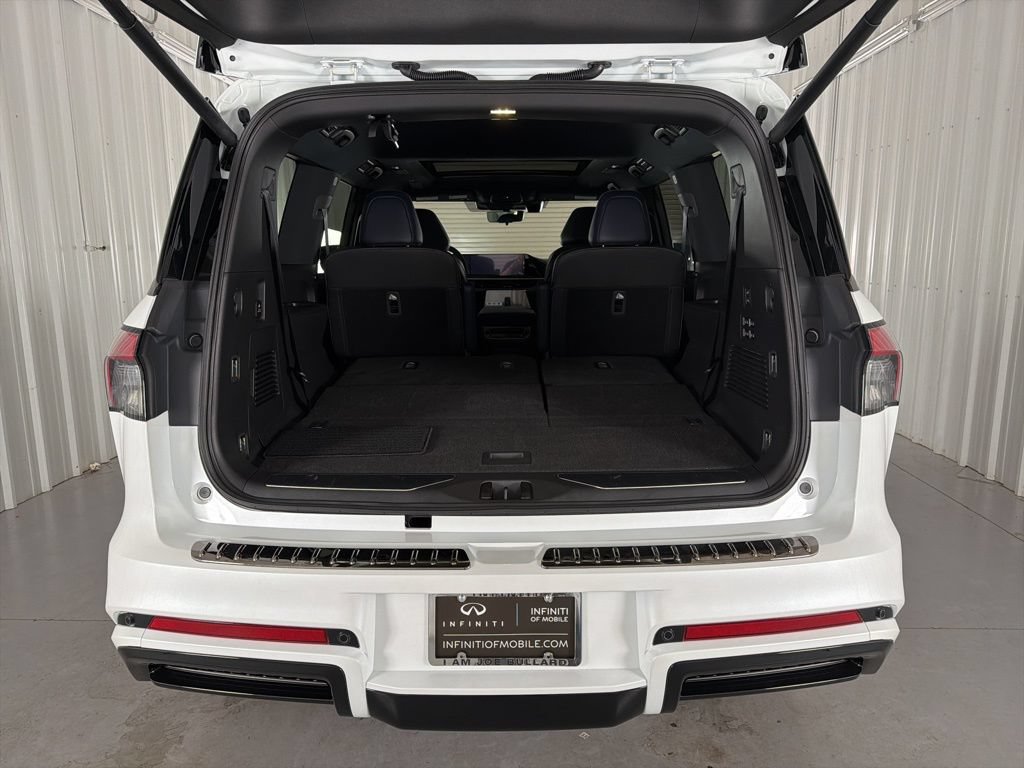 Certified 2026 INFINITI QX80 4WD w/ Sport Exterior Package image 10