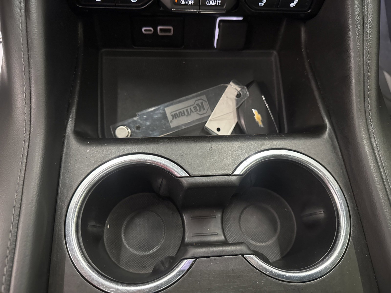 Used 2021 Chevrolet Tahoe Z71 w/ Rear Media and Nav Package image 19