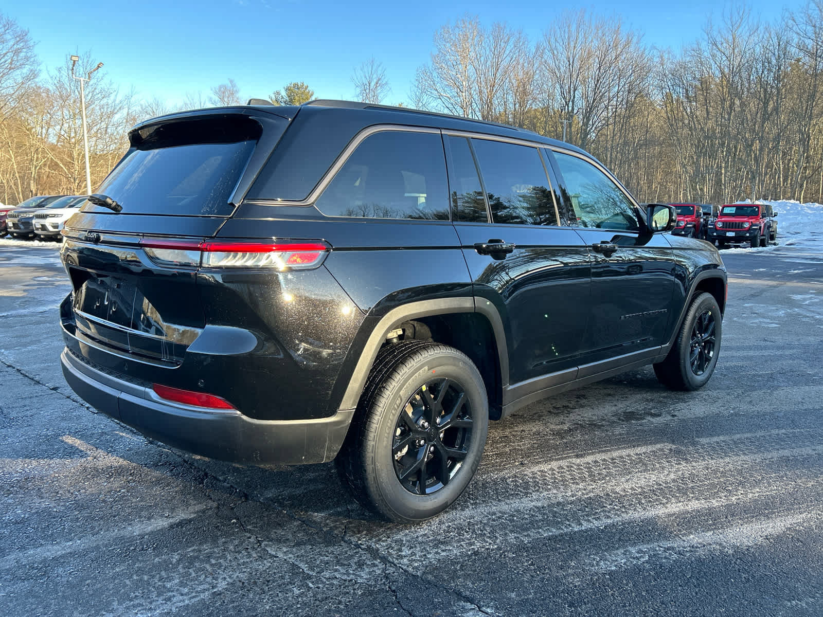 New 2026 Jeep Grand Cherokee Altitude AWD/4WD image 4