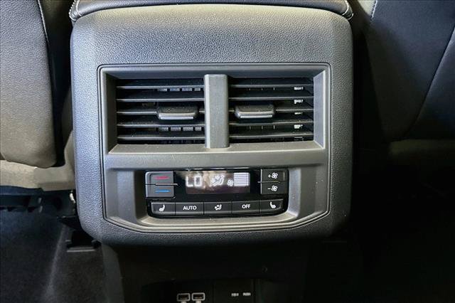 Used 2021 Volkswagen Atlas SEL Premium AWD/4WD image 24