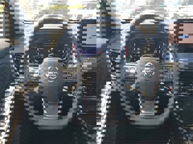 New 2025 Nissan Rogue SL w/ Tech Package image 9