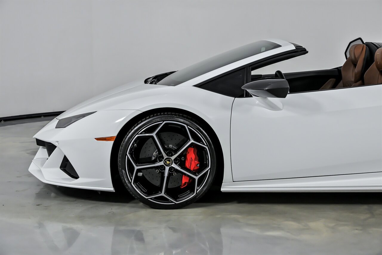 Used 2020 Lamborghini Huracan EVO AWD/4WD image 7