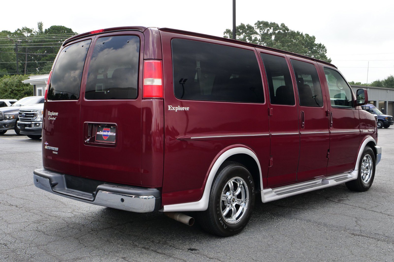 Used 2014 Chevrolet Express 1500 RWD image 9