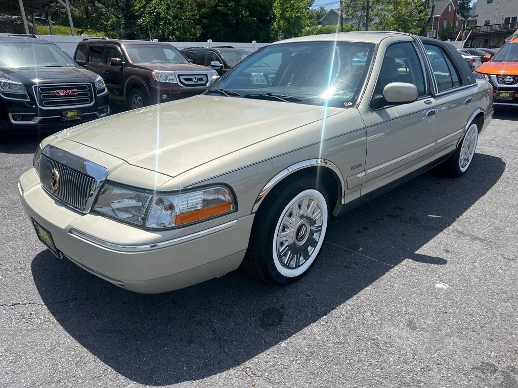 Used 2004 Mercury Grand Marquis GS RWD image 9