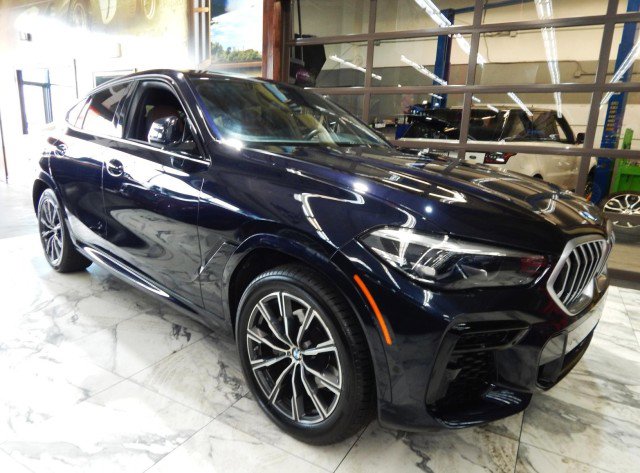 Used 2022 BMW X6 xDrive40i w/ M Sport Package