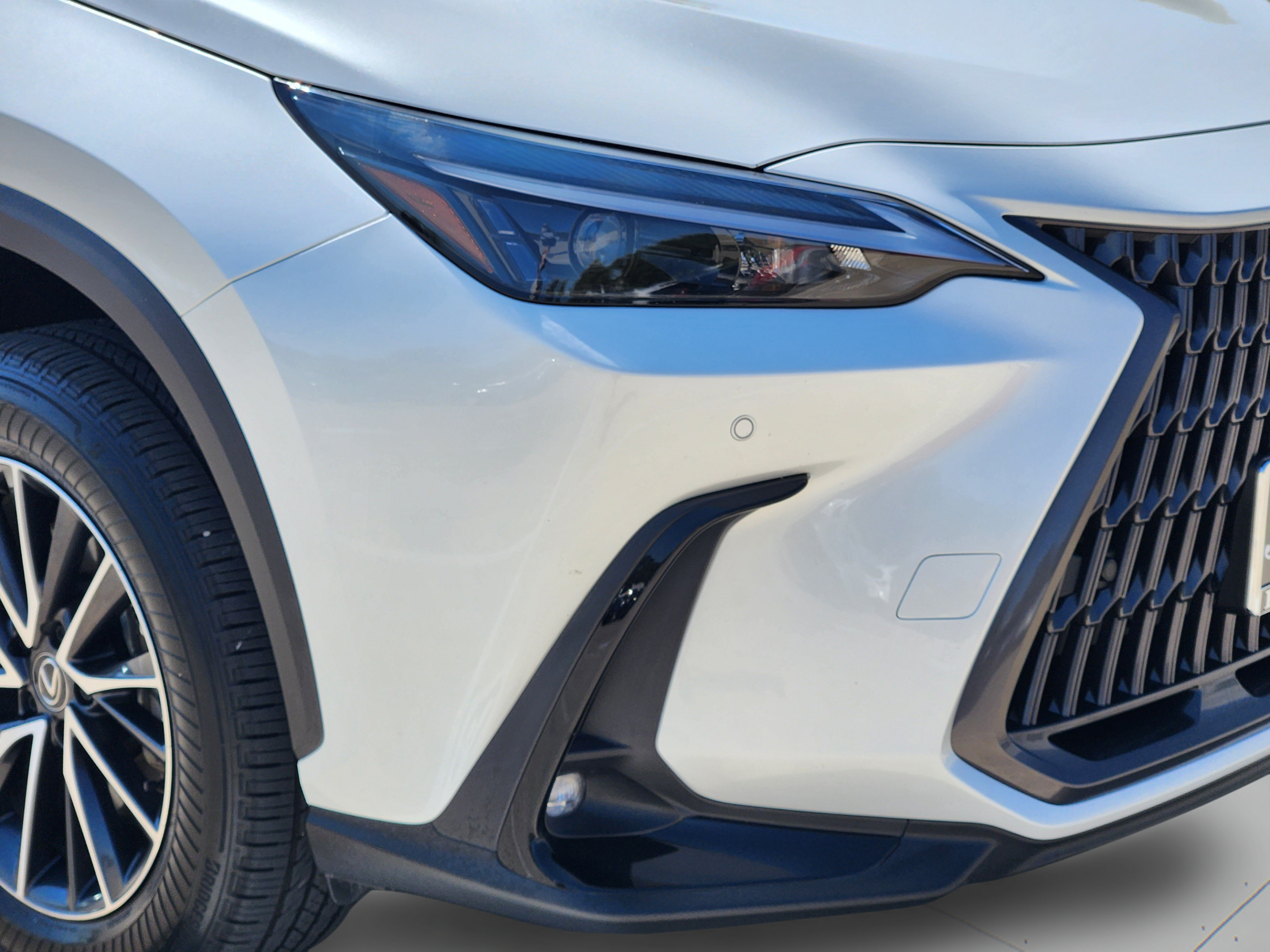 Certified 2025 Lexus NX 350h AWD w/ Accessory Package (2T) image 34