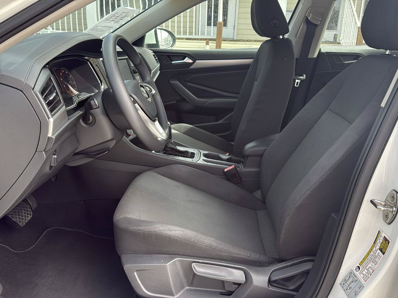 Used 2019 Volkswagen Jetta SE FWD image 29
