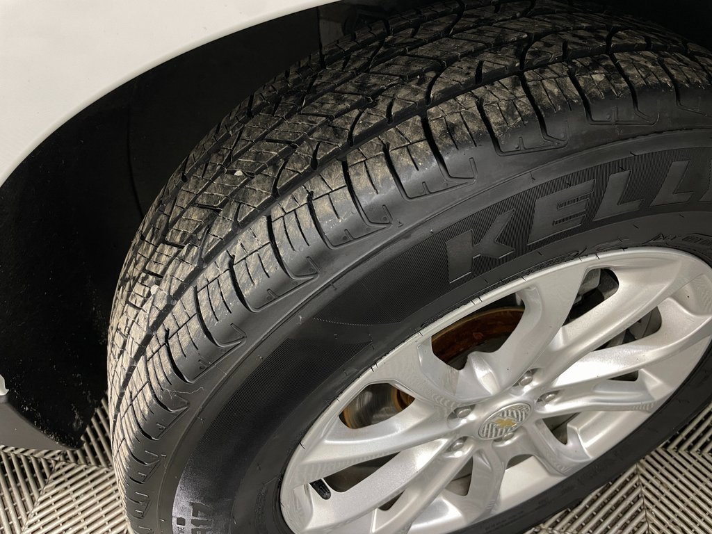 Certified 2020 Chevrolet Equinox LT image 47