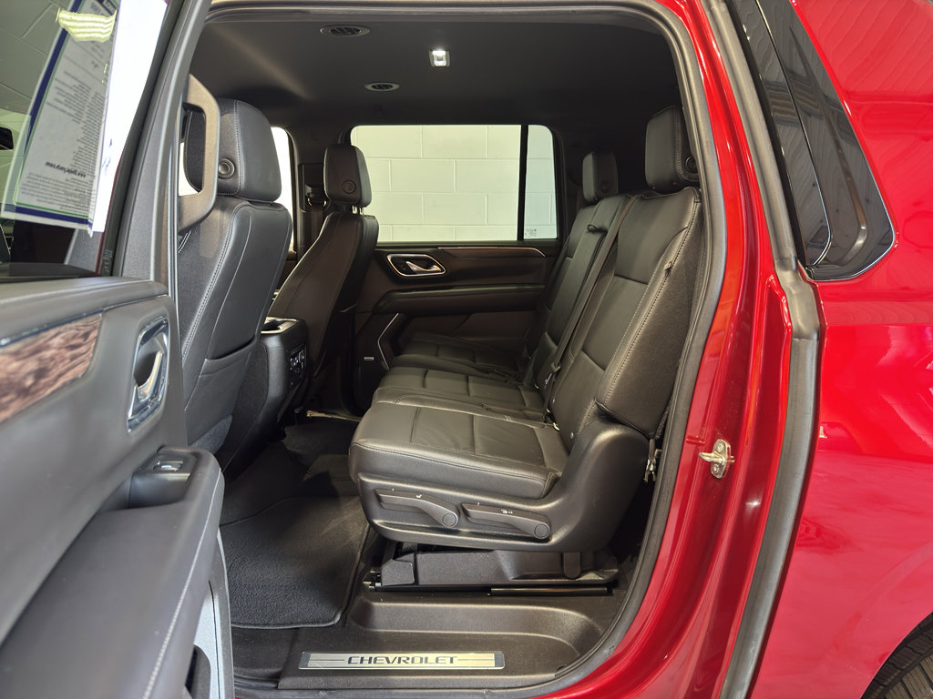 Used 2021 Chevrolet Suburban Z71 image 14