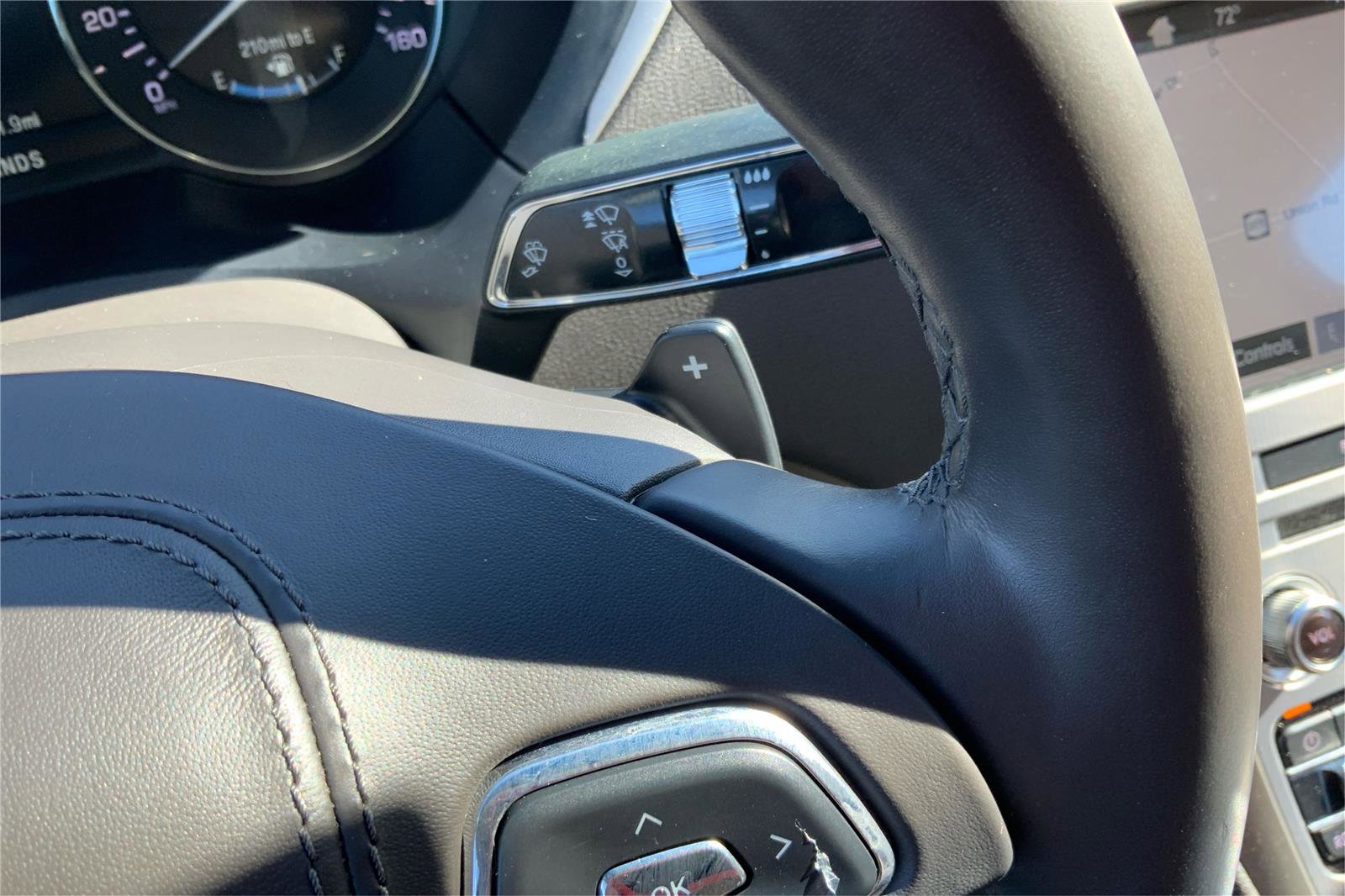 Used 2018 Lincoln MKZ Select w/ Select Plus Package AWD/4WD image 37